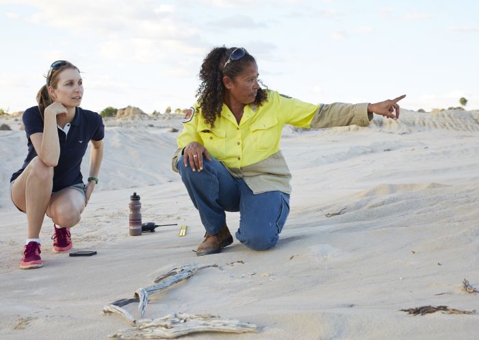 Guided tours in Mungo National Park, Outback NSW