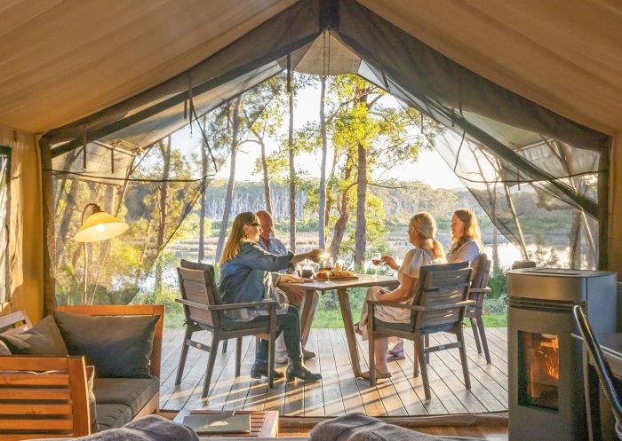 People enjoying stay at Tanja Lagoon Camp with Navigate Expeditions, Kalaru